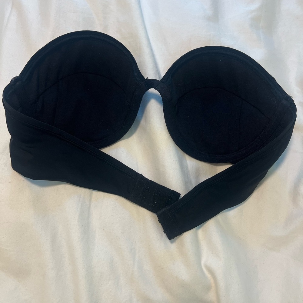 Fashion Forms Black Strapless Adhesive Bra